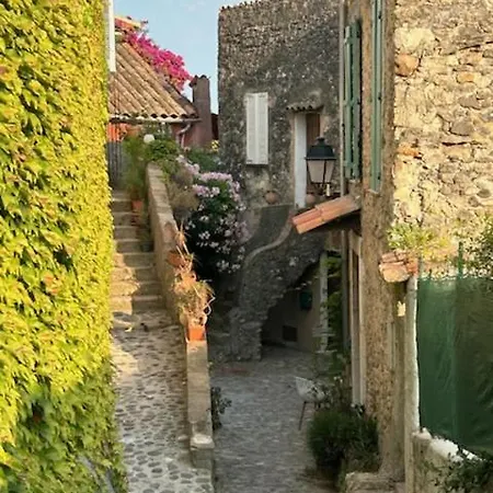 Apartment - Place Des Arcades *